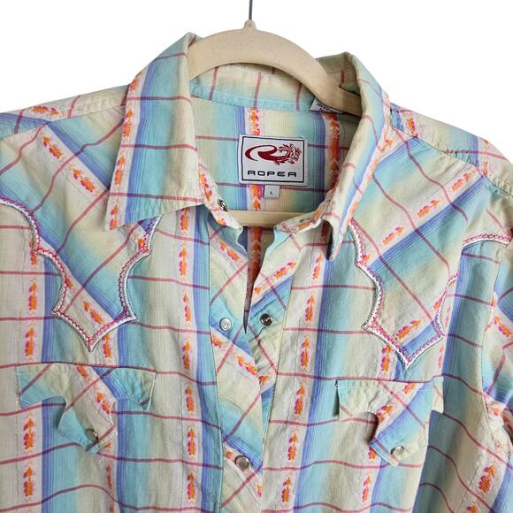 Roper Women's Multicolor Plaid Button Down Shirt - Picture 2 of 8